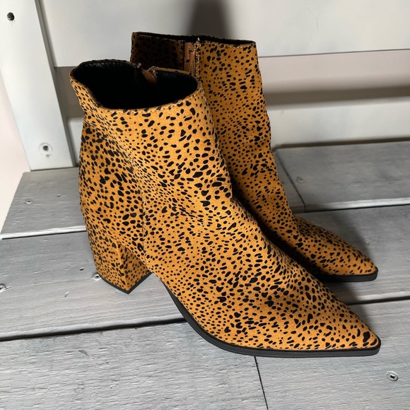 ALTAR’D STATE pointed toe booties - Picture 3 of 6